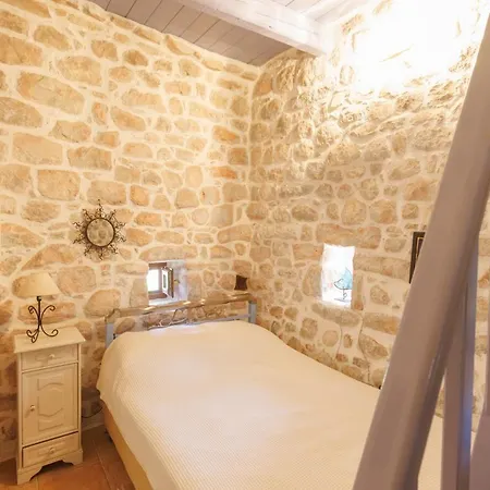Katafigi Apartment Pyrgos Dirou Exterior photo